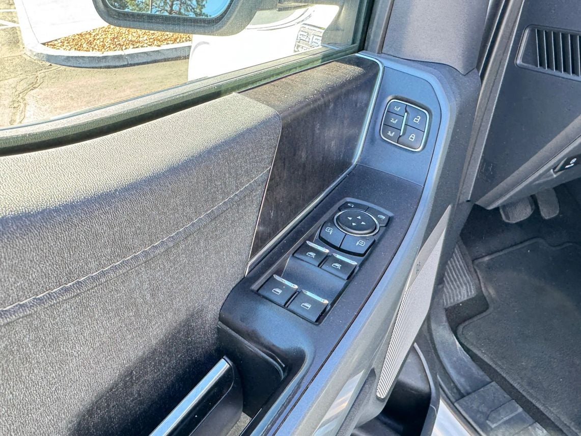 2022 Ford F150 SuperCrew Cab Lariat Pickup 4D 6 1/2 ft