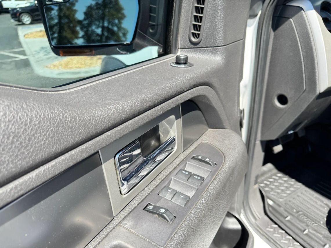 2014 Ford F150 SuperCrew Cab SVT Raptor Pickup 4D 5 1/2 ft