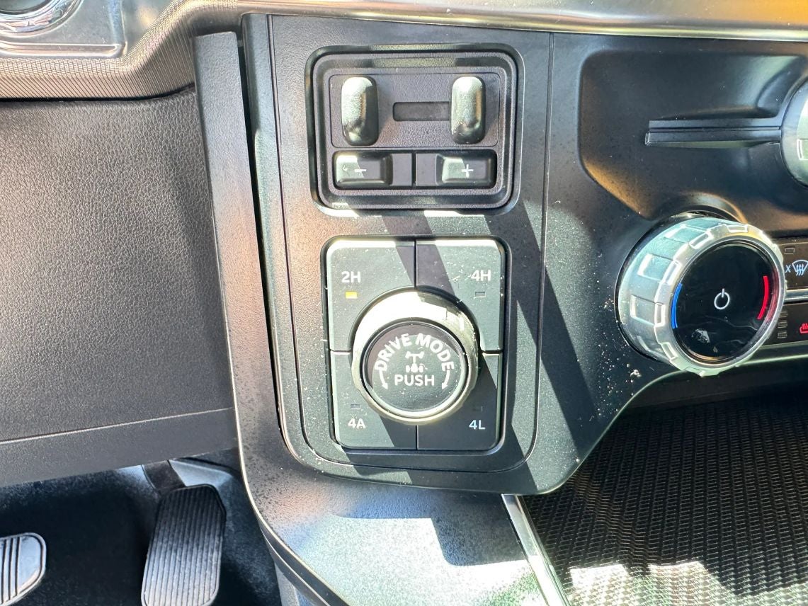 2023 Ford F150 SuperCrew Cab Raptor Pickup 4D 5 1/2 ft