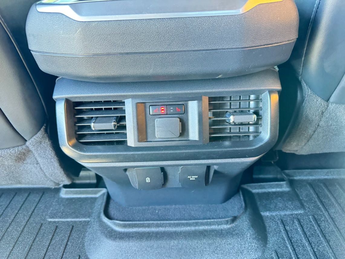 2023 Ford F150 SuperCrew Cab Raptor Pickup 4D 5 1/2 ft