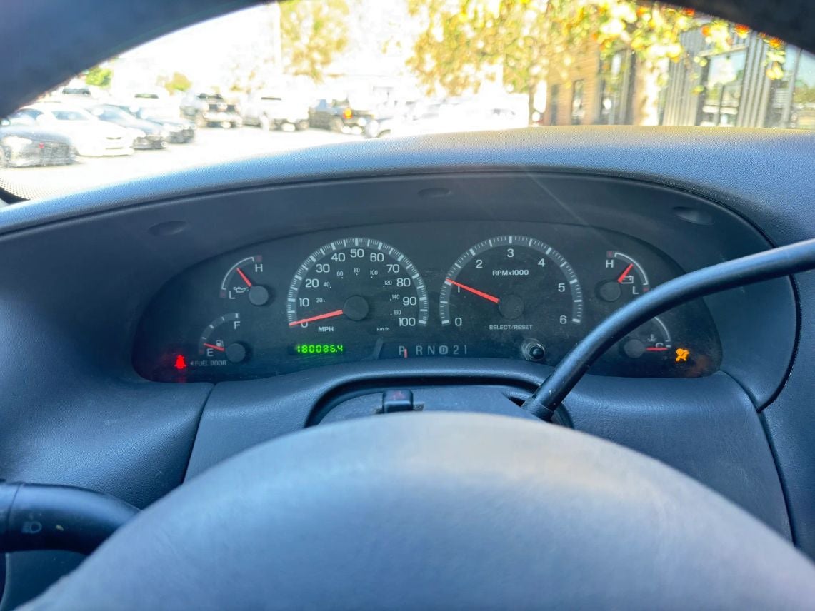 2003 Ford F150 SuperCrew Cab XLT Pickup 4D 5 1/2 ft