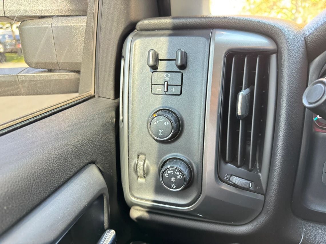 2016 Chevrolet Silverado 2500 HD Crew Cab LT Pickup 4D 6 1/2 ft