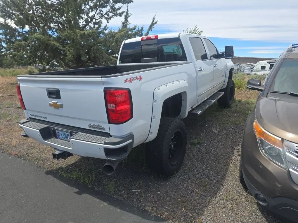 2017 Chevrolet Silverado 2500 HD Crew Cab High Country Pickup 4D 6 1/2 ft