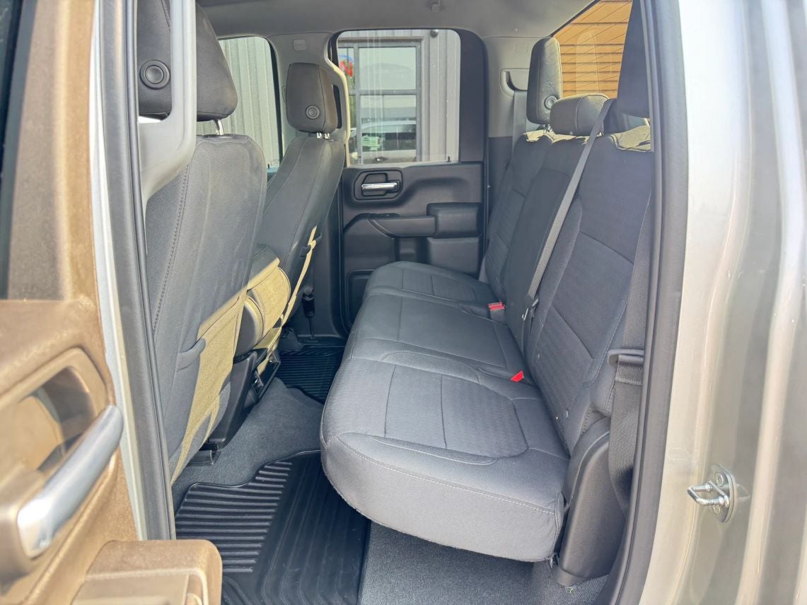 2022 Chevrolet Silverado 2500 HD Double Cab Custom Pickup 4D 8 ft