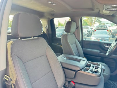 2022 Chevrolet Silverado 2500 HD Double Cab Custom Pickup 4D 8 ft