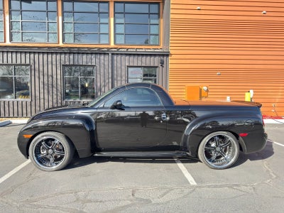 2004 Chevrolet SSR Base