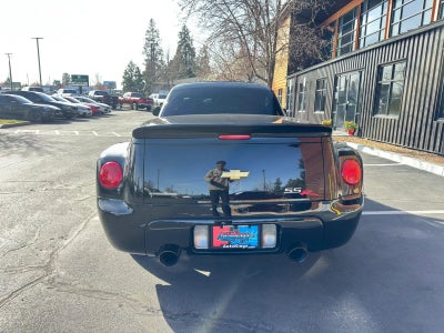 2004 Chevrolet SSR Base