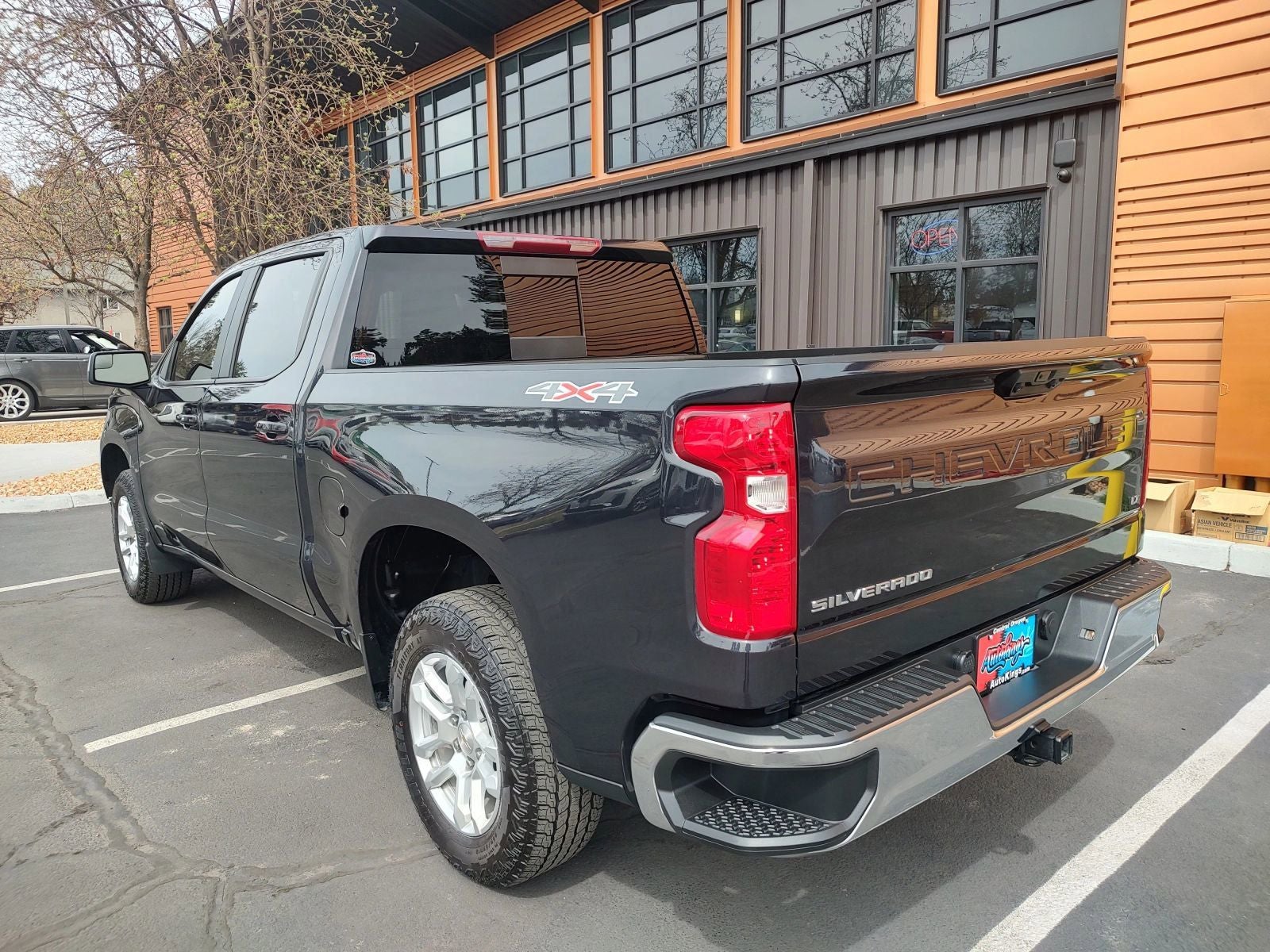 2023 Chevrolet Silverado 1500 LT LT1