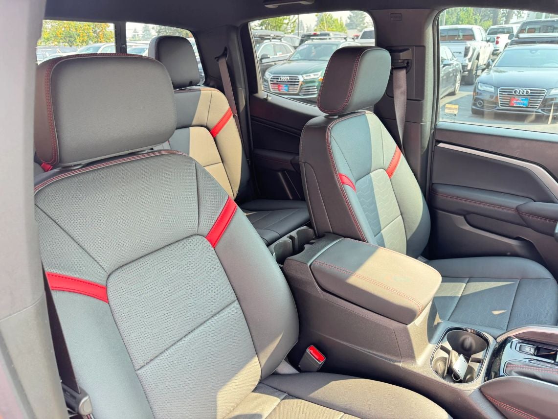 2025 Chevrolet Colorado Crew Cab Z71 Pickup 4D 5 ft