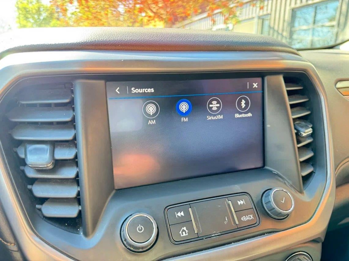 2023 GMC Acadia AT4