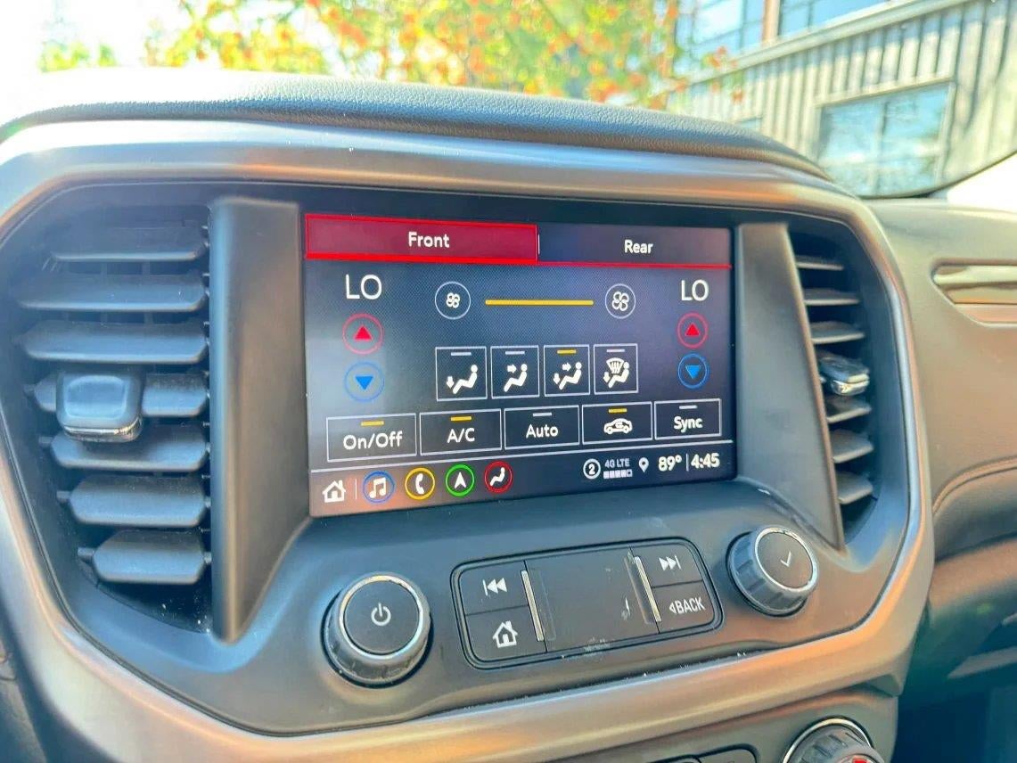 2023 GMC Acadia AT4