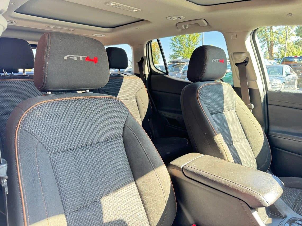 2023 GMC Acadia AT4