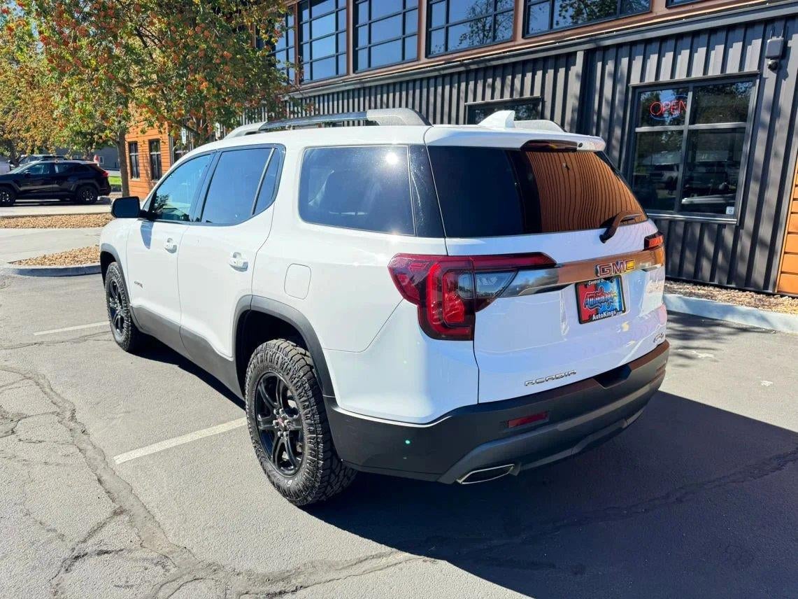 2023 GMC Acadia AT4