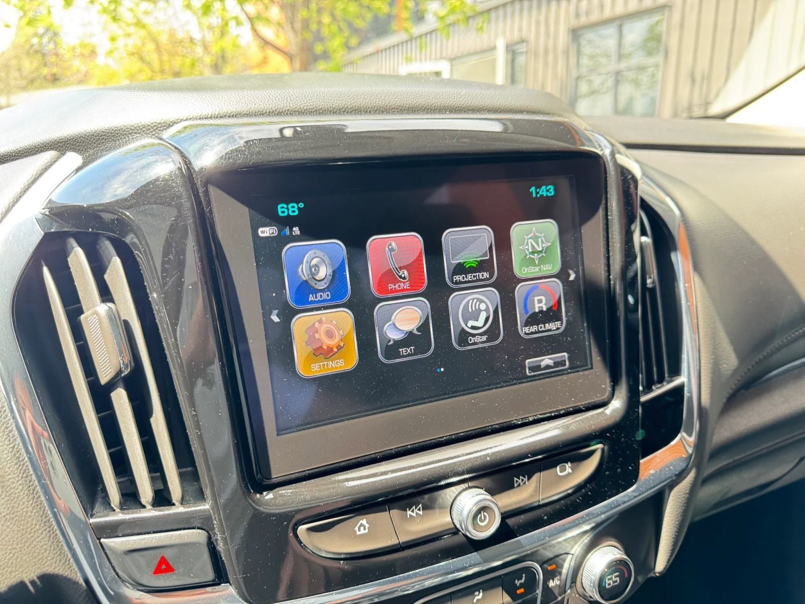 2018 Chevrolet Traverse LT Cloth w/1LT