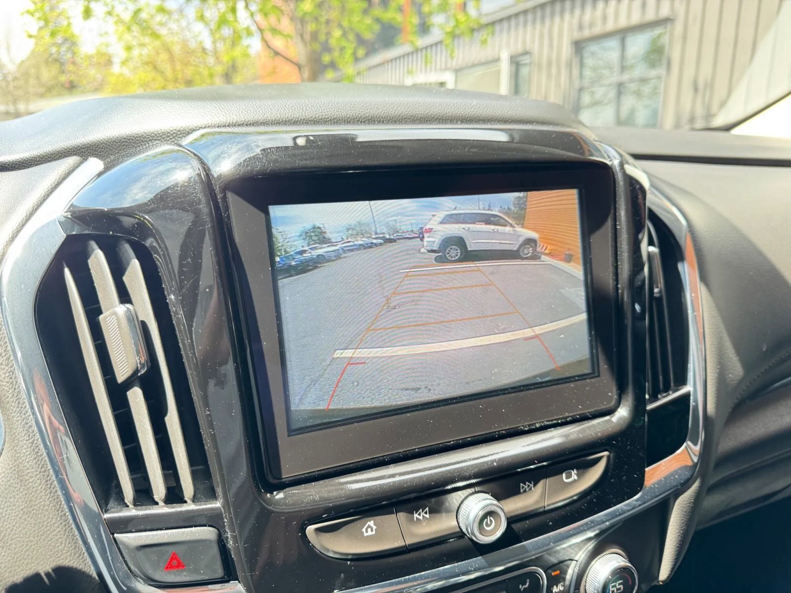 2018 Chevrolet Traverse LT Cloth w/1LT