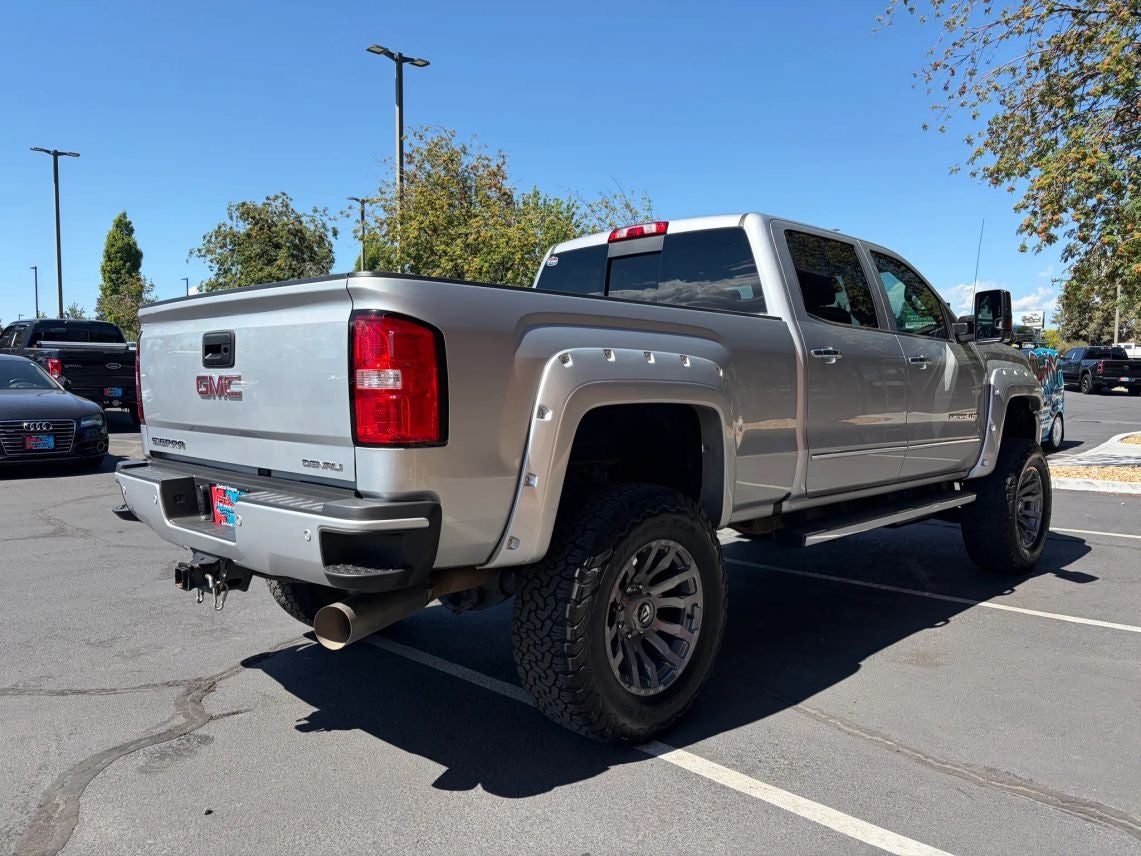 2019 GMC Sierra 2500 HD Crew Cab Denali Pickup 4D 6 1/2 ft