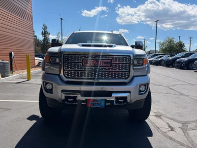 2019 GMC Sierra 2500 HD Crew Cab Denali Pickup 4D 6 1/2 ft