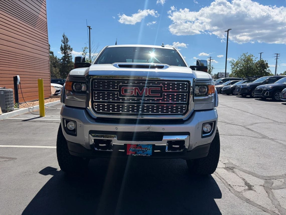 2019 GMC Sierra 2500 HD Crew Cab Denali Pickup 4D 6 1/2 ft