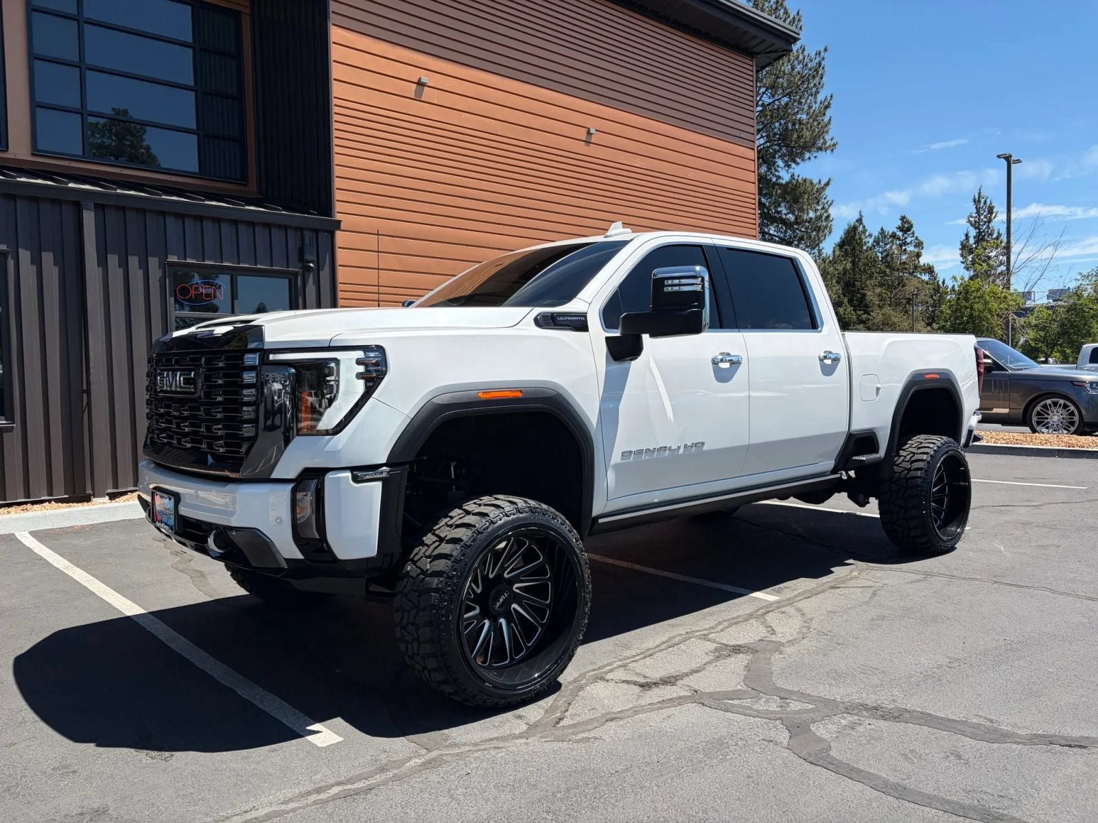 2024 GMC Sierra 2500HD Denali Ultimate