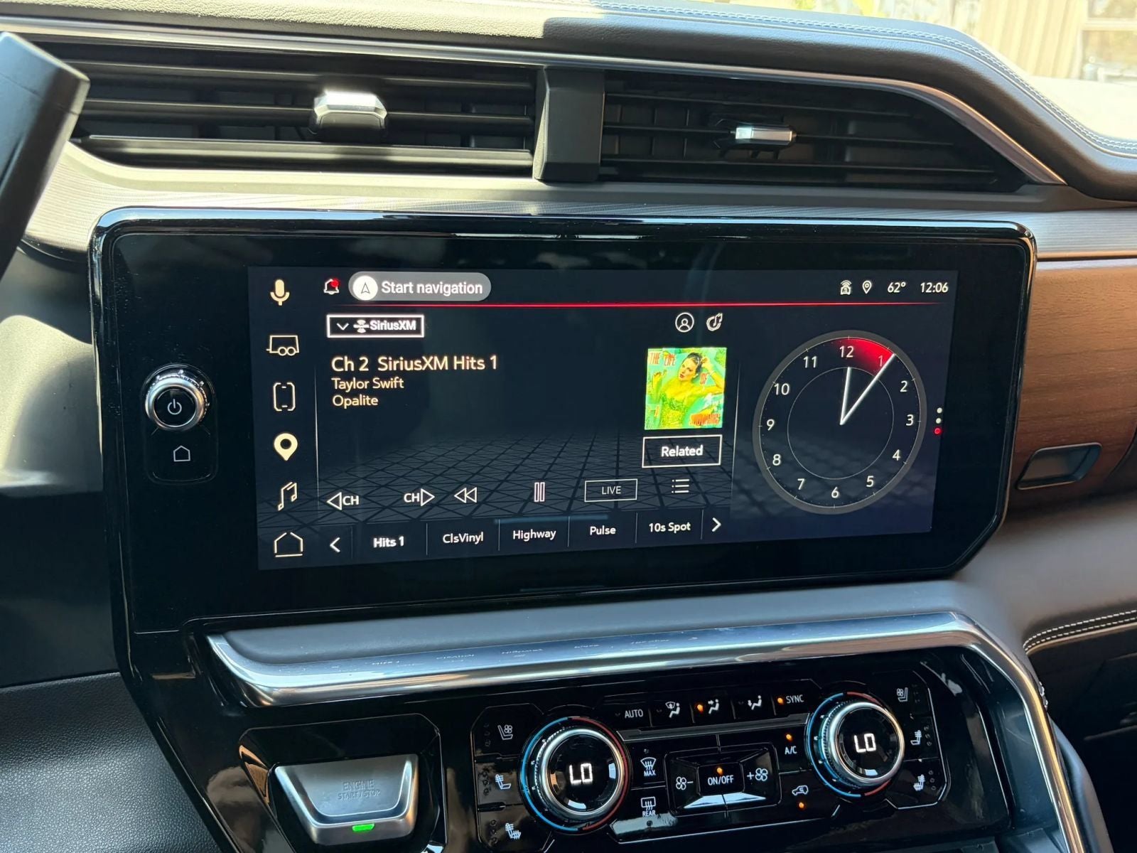 2024 GMC Sierra 2500HD Denali Ultimate