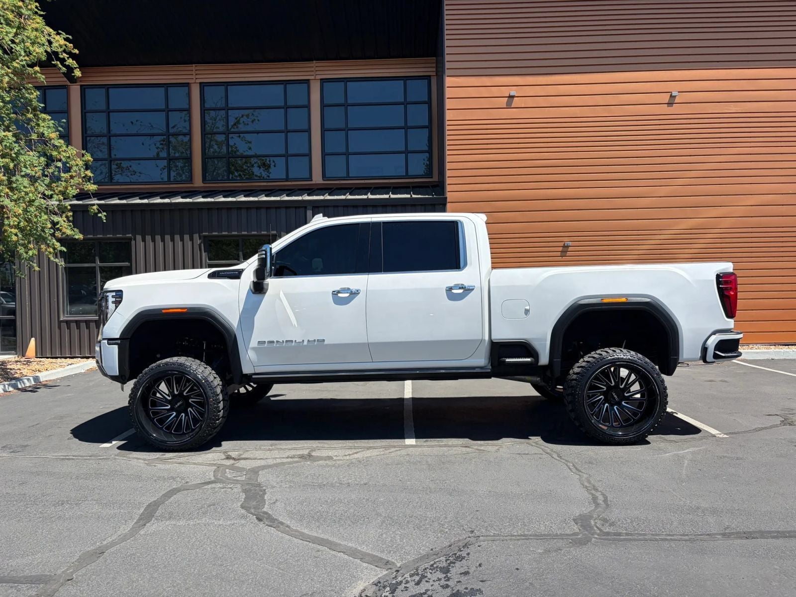 2024 GMC Sierra 2500HD Denali Ultimate