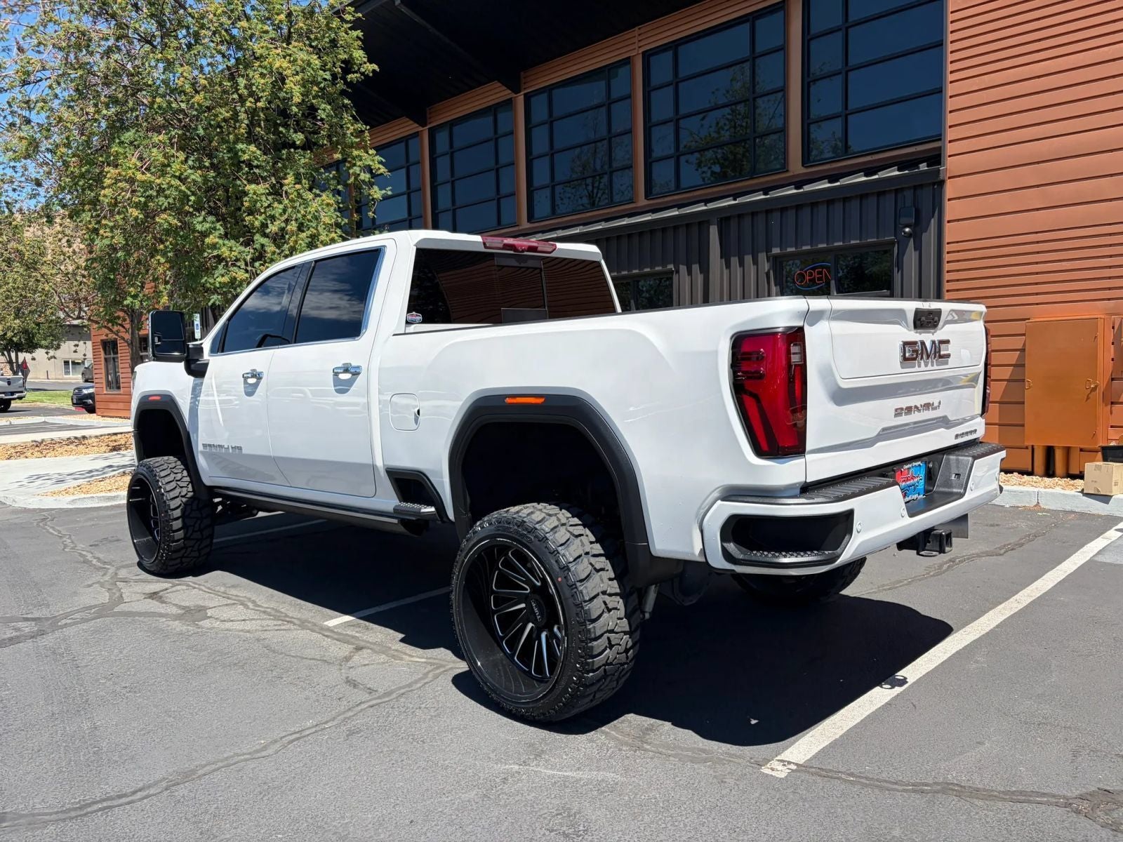 2024 GMC Sierra 2500HD Denali Ultimate