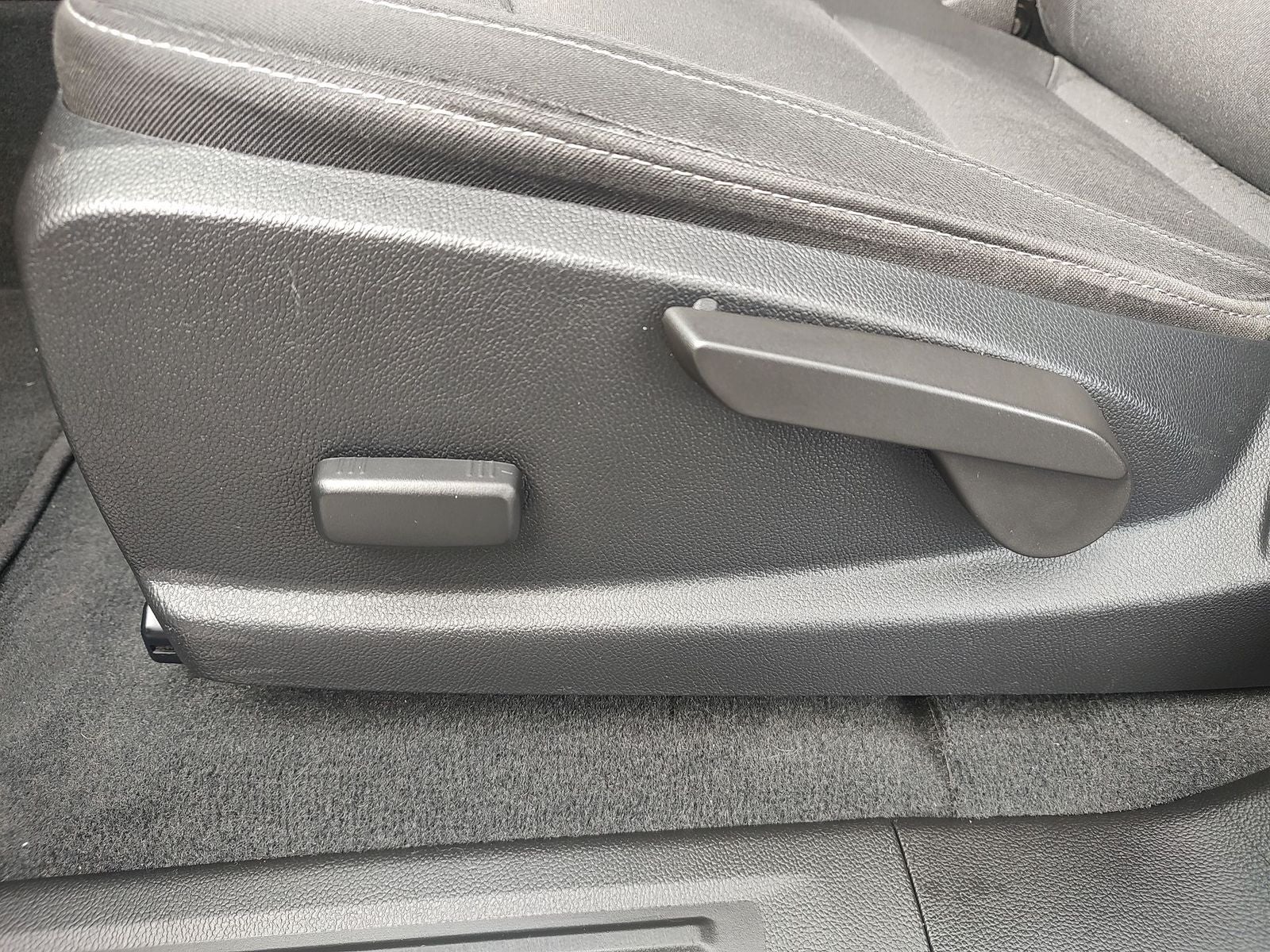 2020 GMC Canyon SLE1