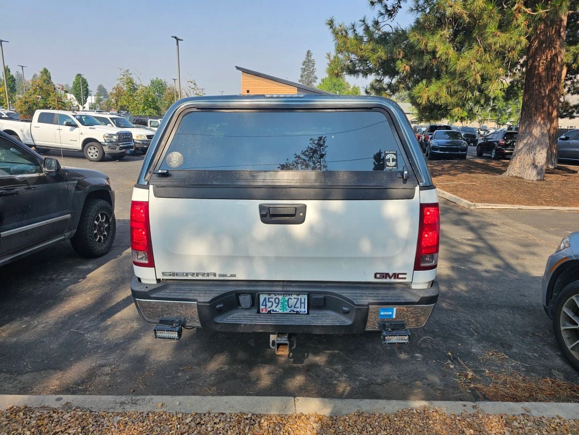 2008 GMC Sierra 2500 HD Crew Cab SLE Pickup 4D 8 ft