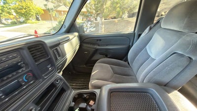 2005 GMC Sierra 2500 HD Extended Cab SLE Pickup 4D 8 ft