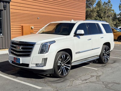 2016 Cadillac Escalade Luxury Collection