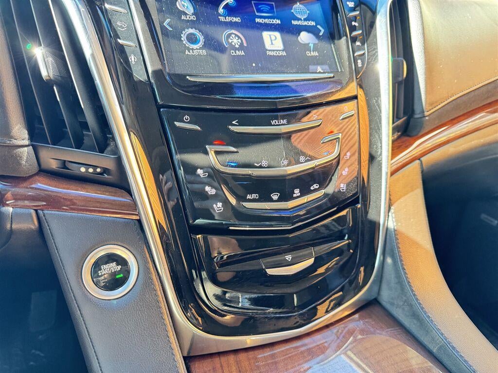 2016 Cadillac Escalade Luxury Collection