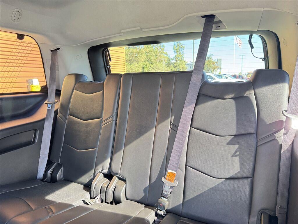 2016 Cadillac Escalade Luxury Collection