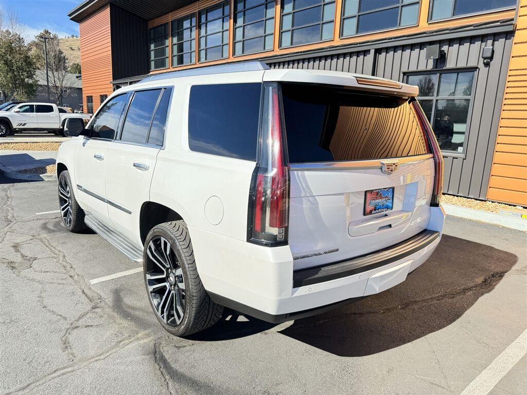 2016 Cadillac Escalade Luxury Collection