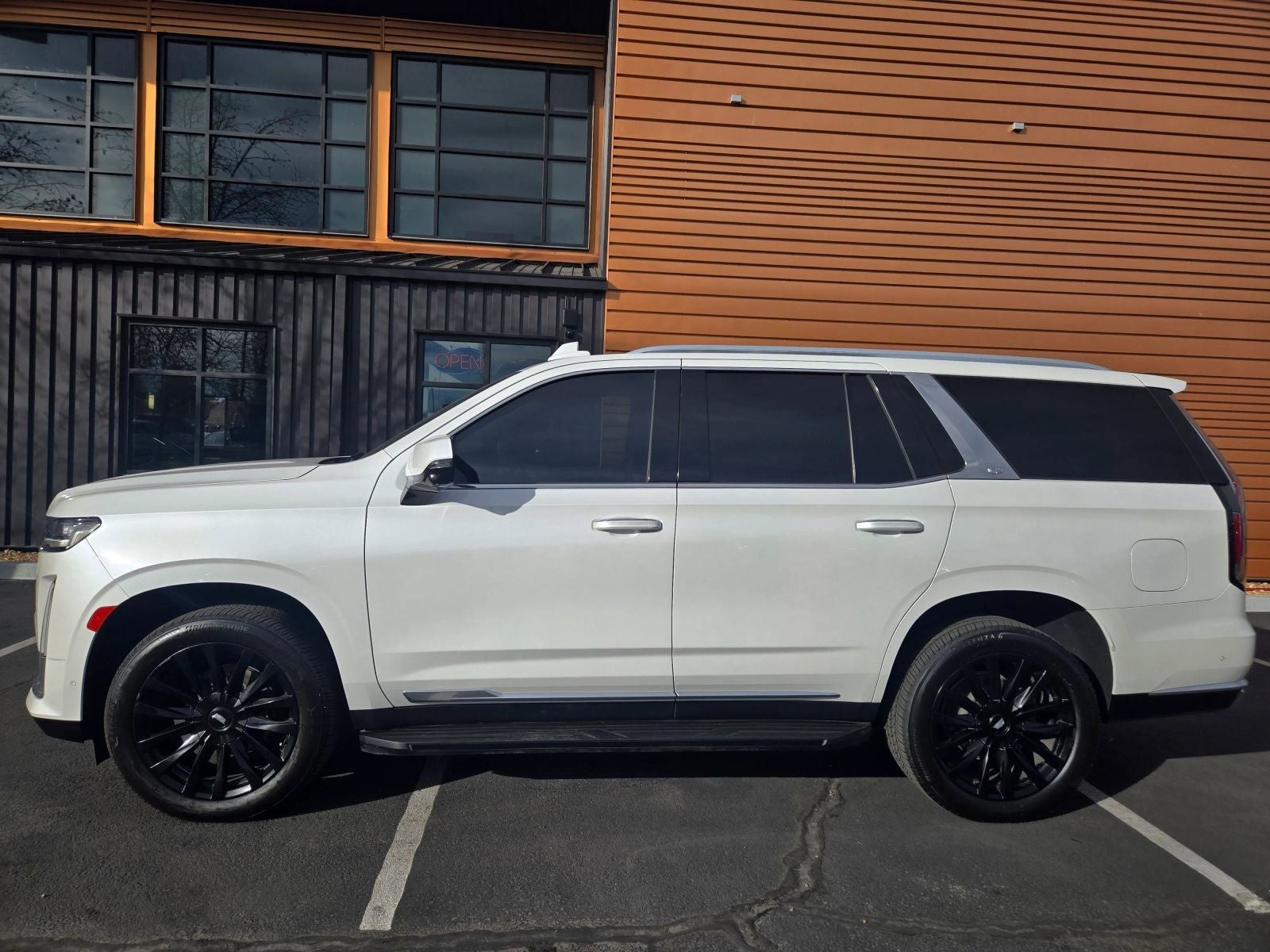 2021 Cadillac Escalade Premium Luxury