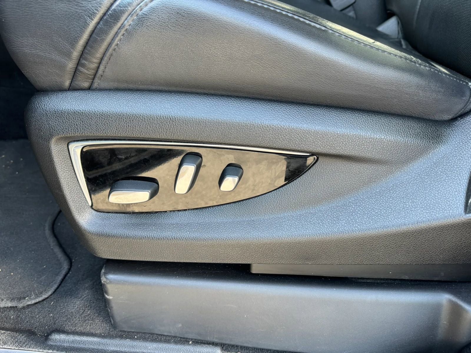 2018 Cadillac Escalade Premium Luxury