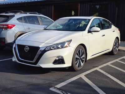 2019 Nissan Altima 2.5 SV Sedan 4D