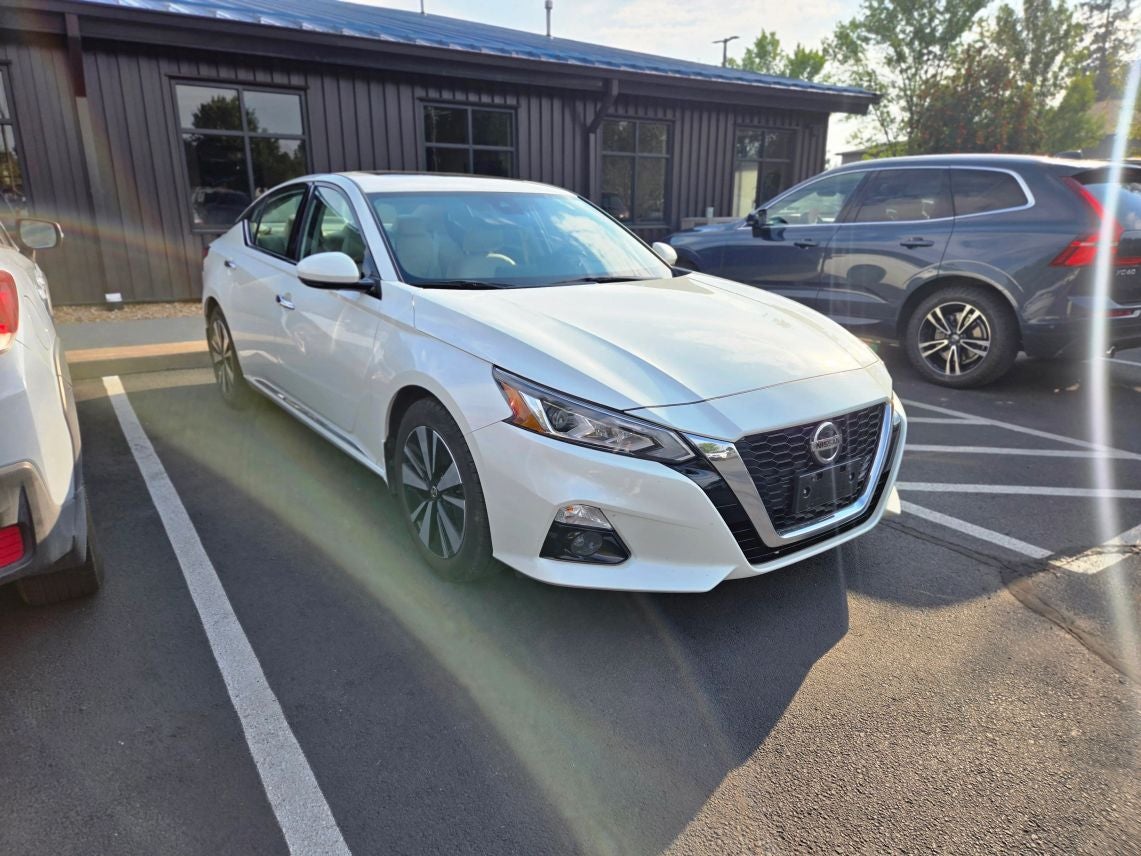 2019 Nissan Altima 2.5 SV Sedan 4D