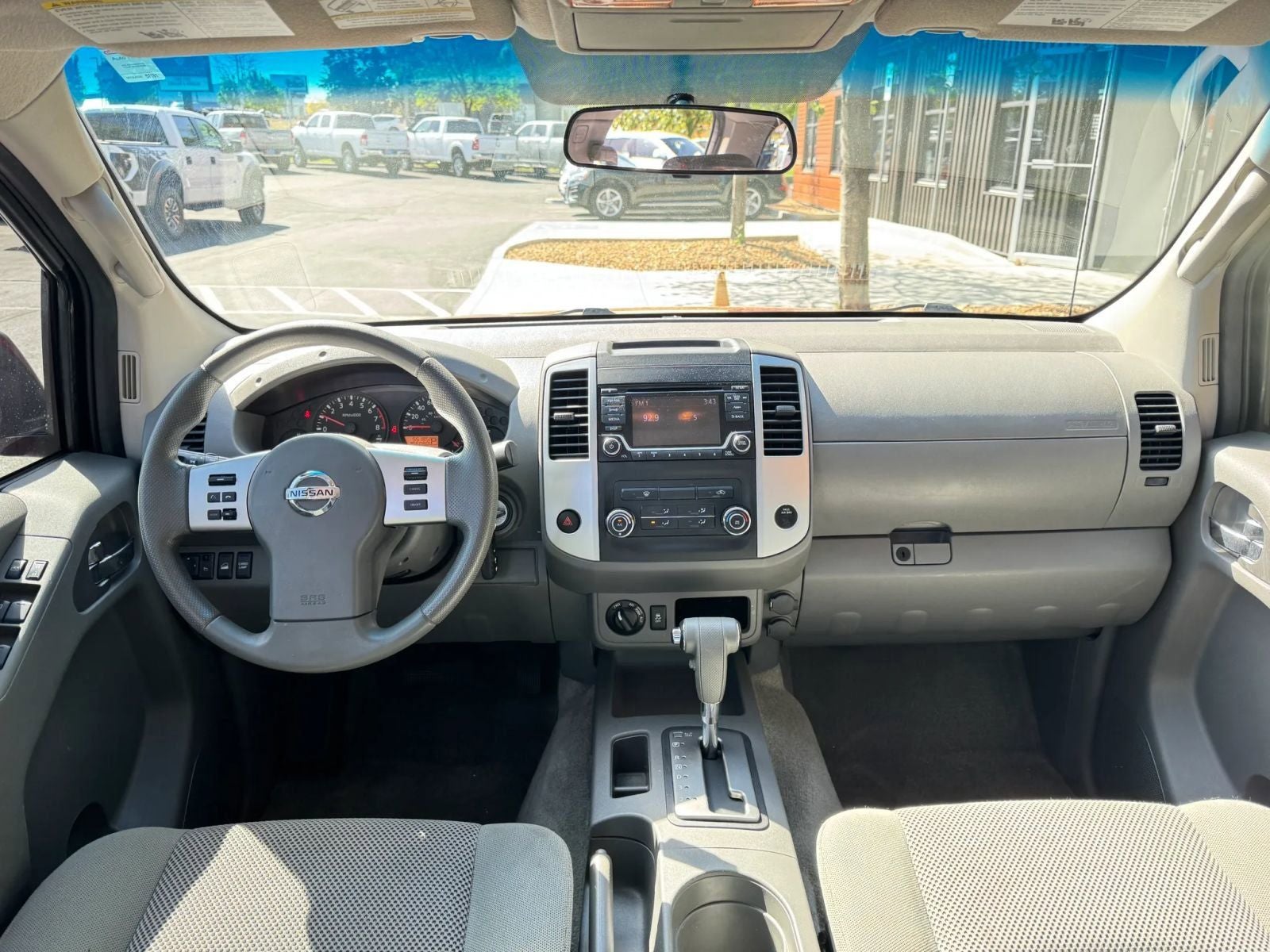 2016 Nissan Frontier SV