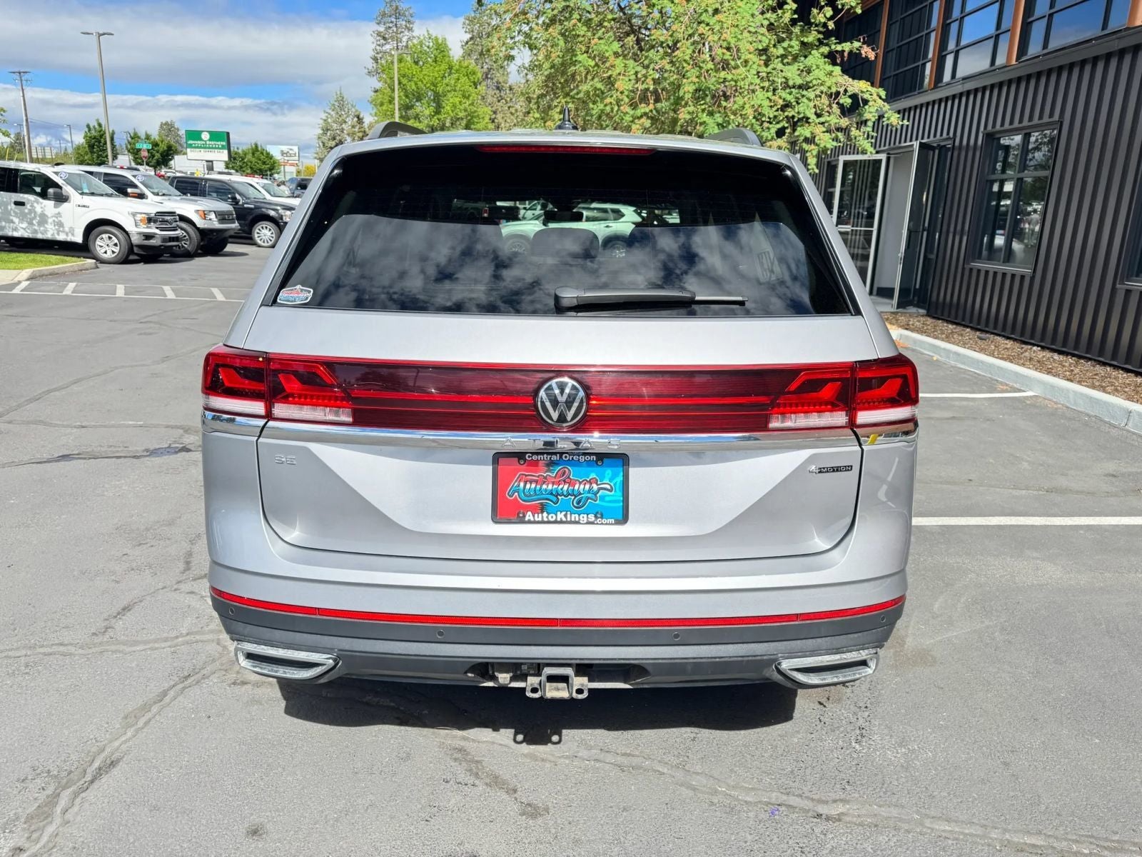 2025 Volkswagen Atlas 2.0T SE w/Technology