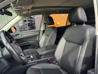 2021 Volkswagen Atlas 3.6L V6 SE w/Technology R-Line