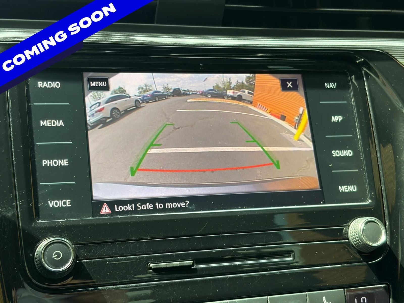 2022 Volkswagen Passat 2.0T R-Line