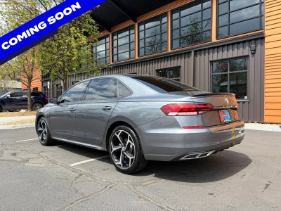 2022 Volkswagen Passat 2.0T R-Line