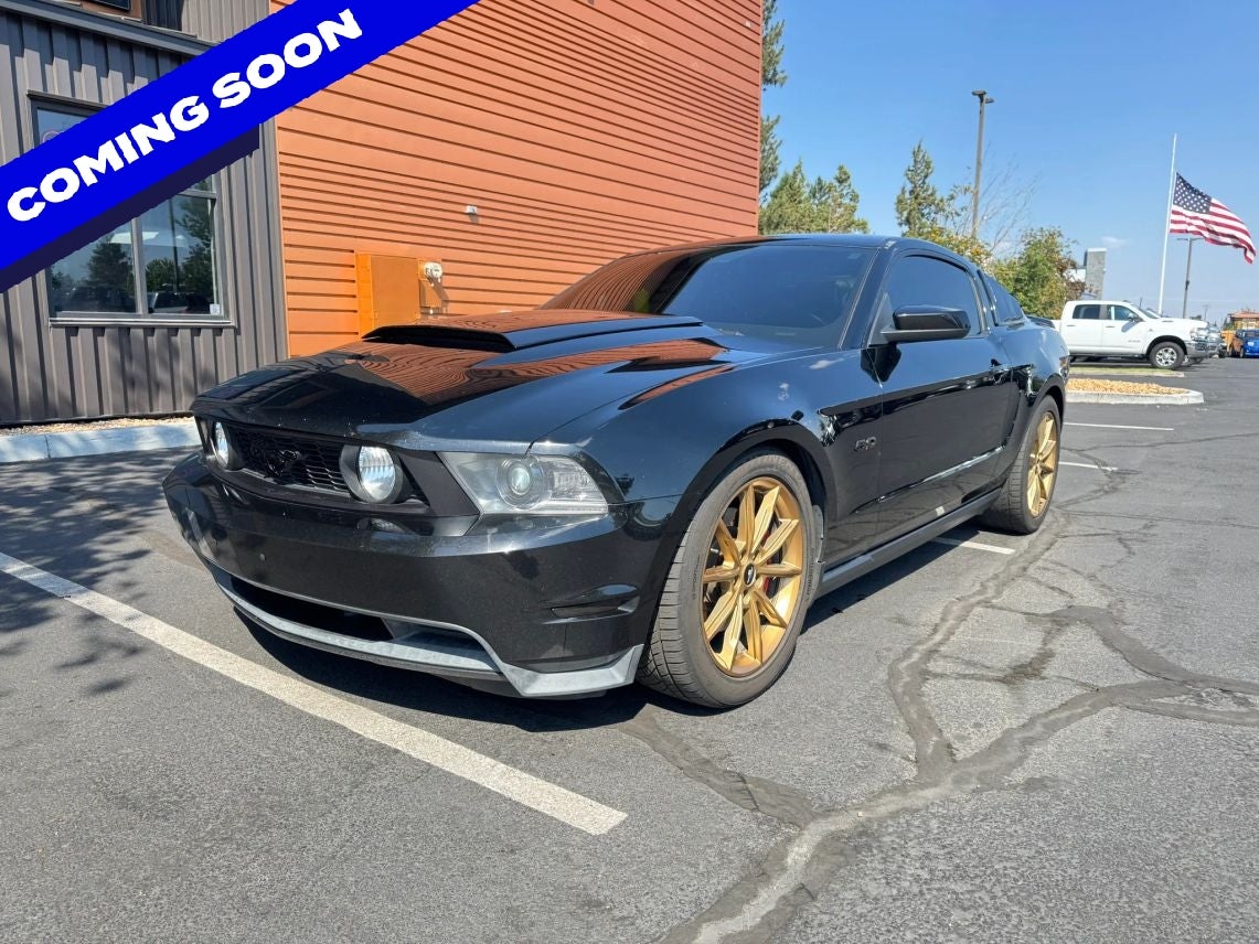 2012 Ford Mustang GT Premium Coupe 2D