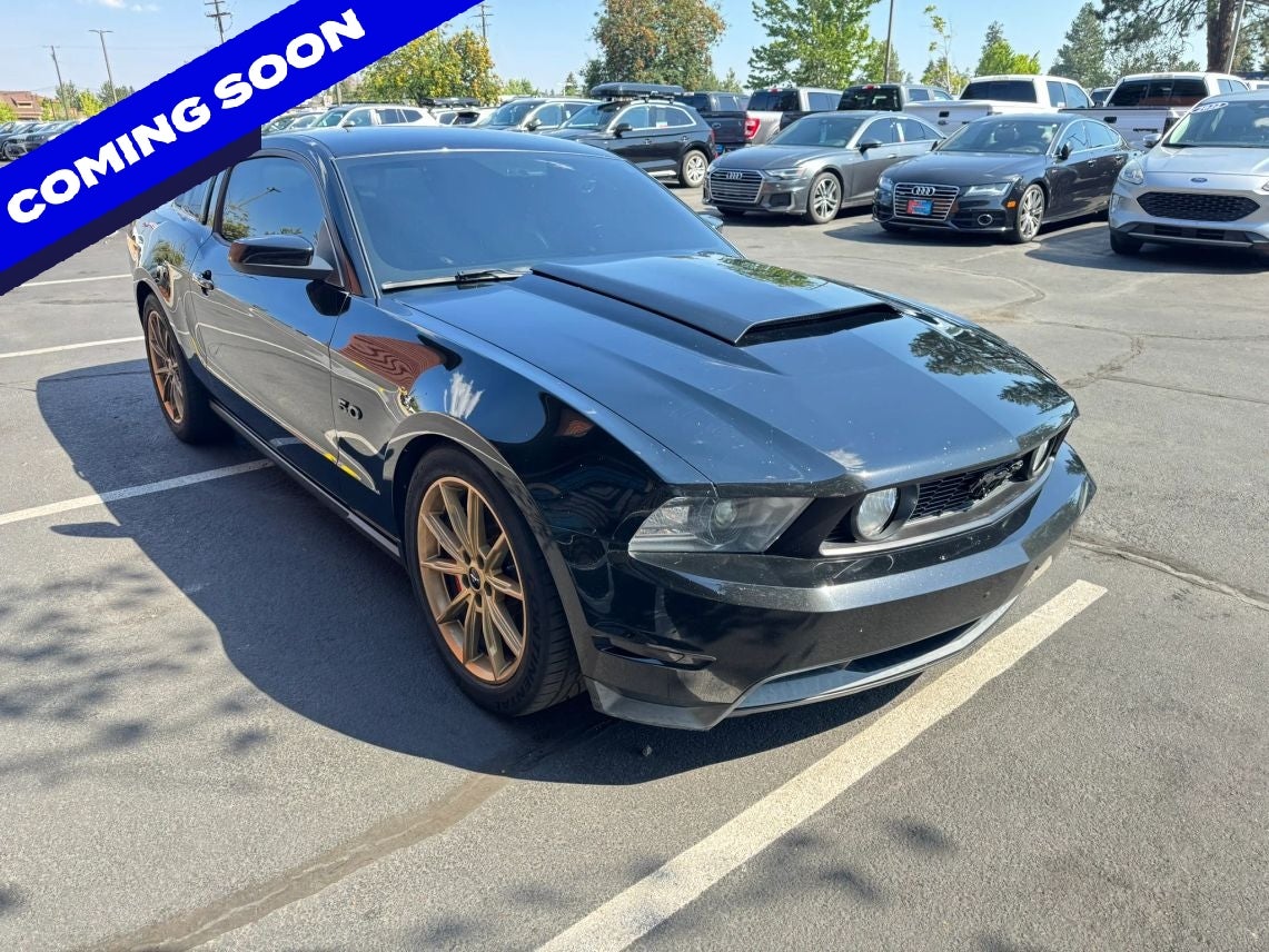 2012 Ford Mustang GT Premium Coupe 2D