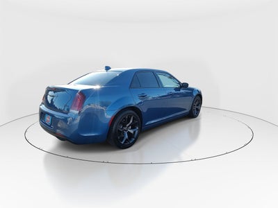 2021 Chrysler 300 Touring