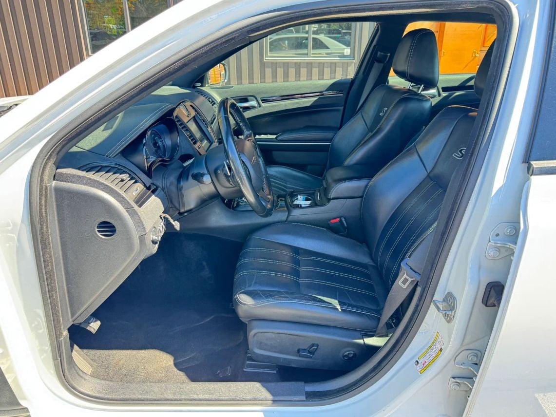 2019 Chrysler 300 300S Sedan 4D