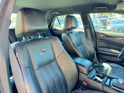 2019 Chrysler 300 300S Sedan 4D