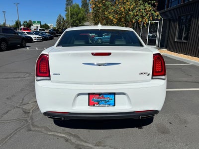 2019 Chrysler 300 300S Sedan 4D