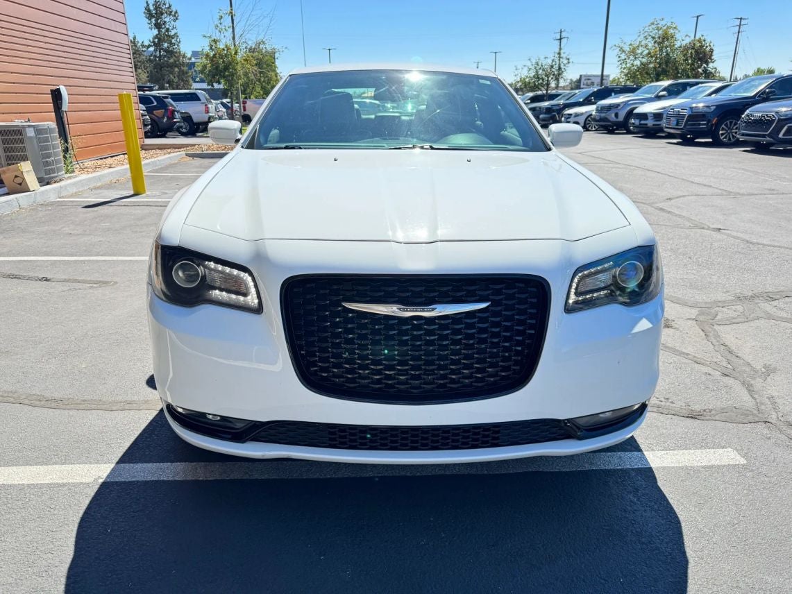 2019 Chrysler 300 300S Sedan 4D
