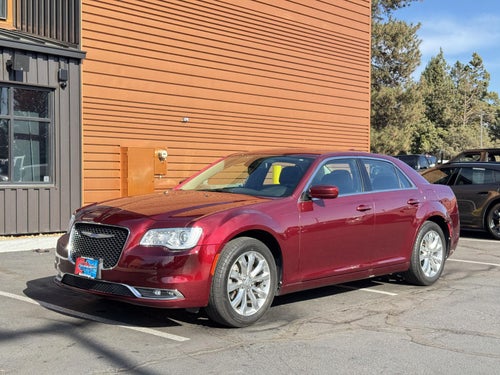 2020 Chrysler 300 Touring L